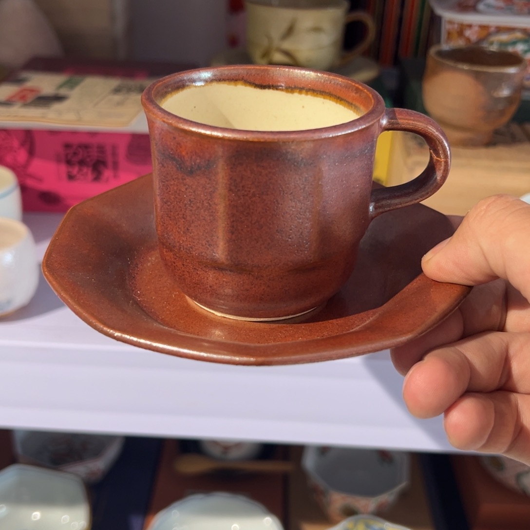 瓷片哈哈哈哈我也是很