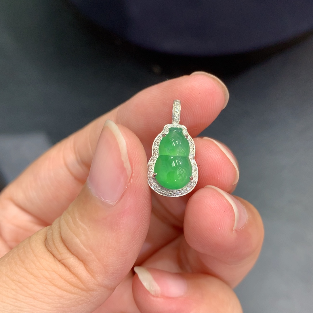翡翠18K金镶嵌吊坠(不含链)吊坠