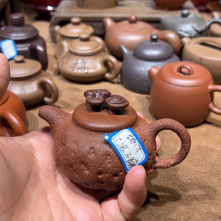 紫砂茶壶石*在宜兴紫砂