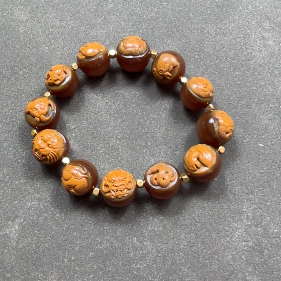 玛瑙/玉髓手串未镶嵌简**.