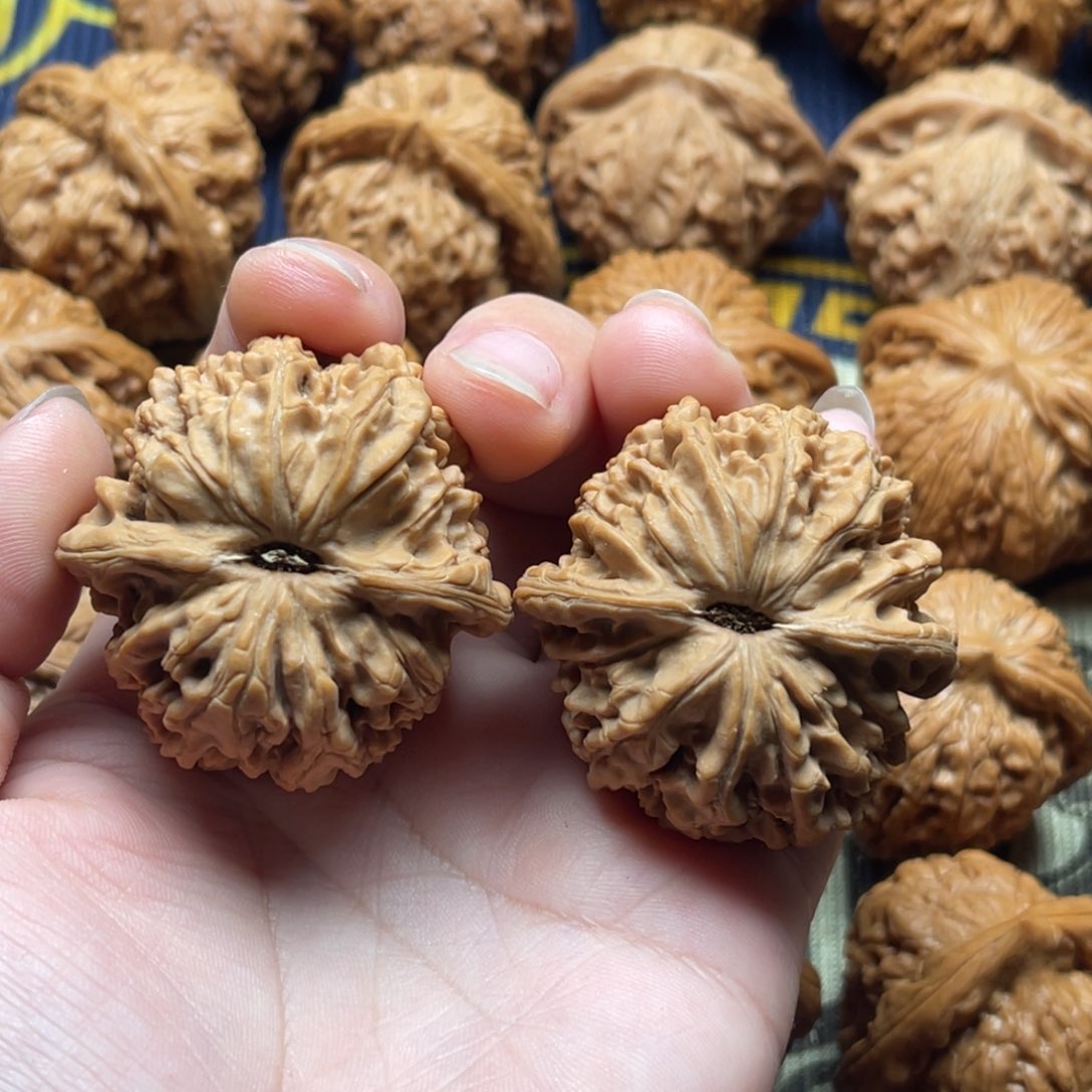 文玩核桃吊坠女娲石41