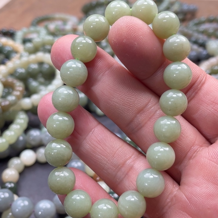 和田玉手链未镶嵌