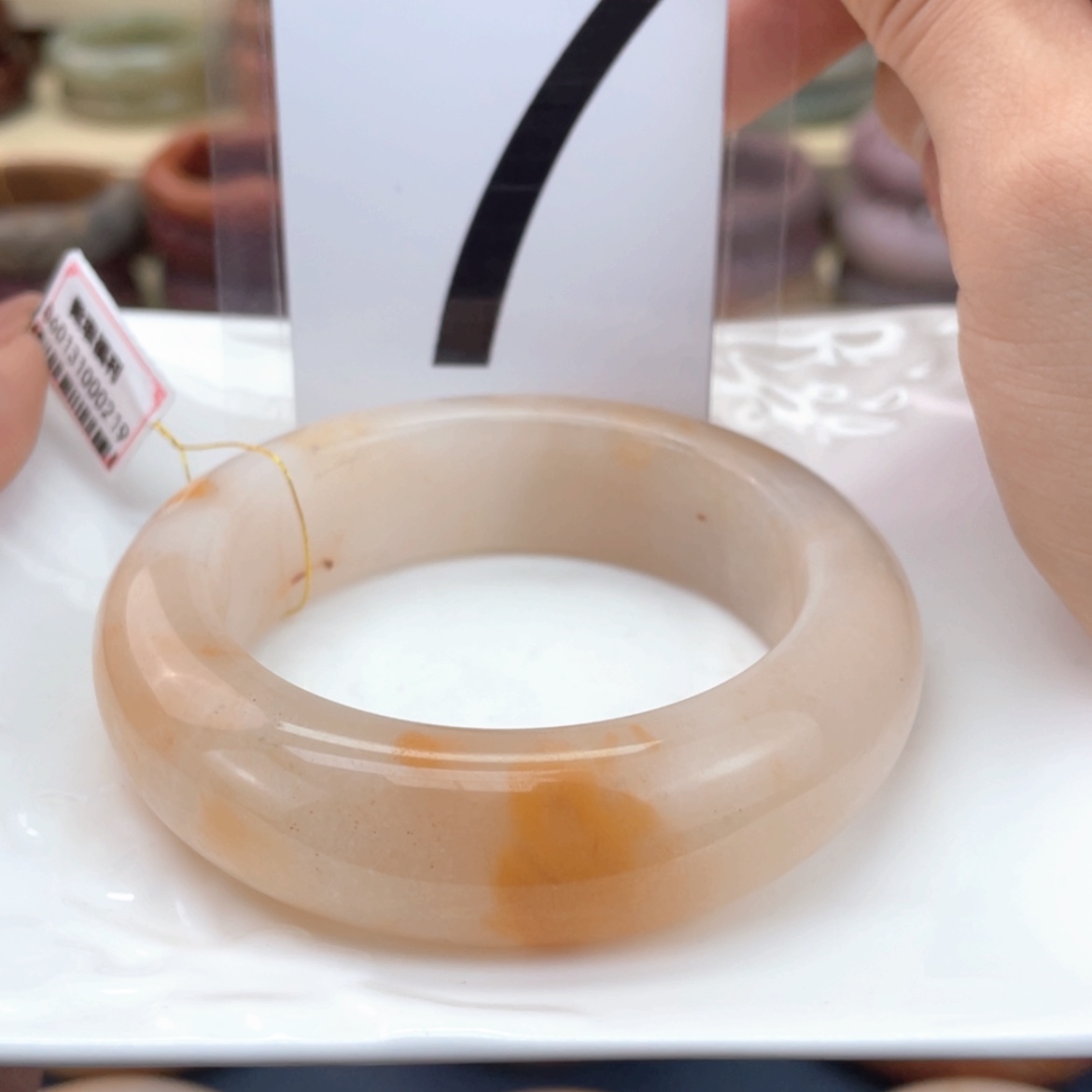 【闪购商品】石英质玉手镯未镶嵌