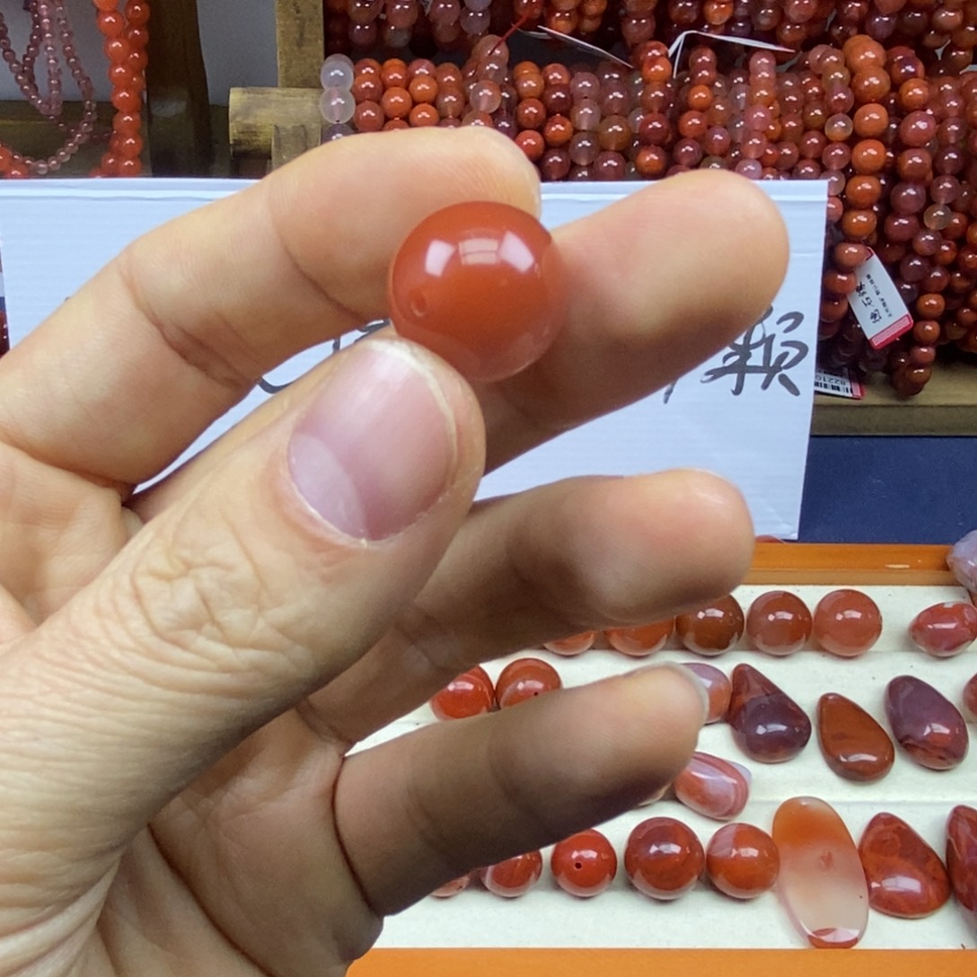 用***6南红玛瑙未镶嵌手链