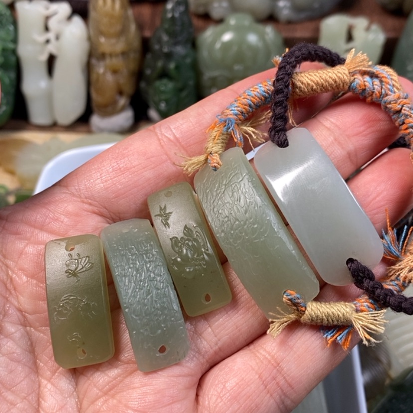 【闪购商品】和田玉挂件未镶嵌多样性发货，拍一发一