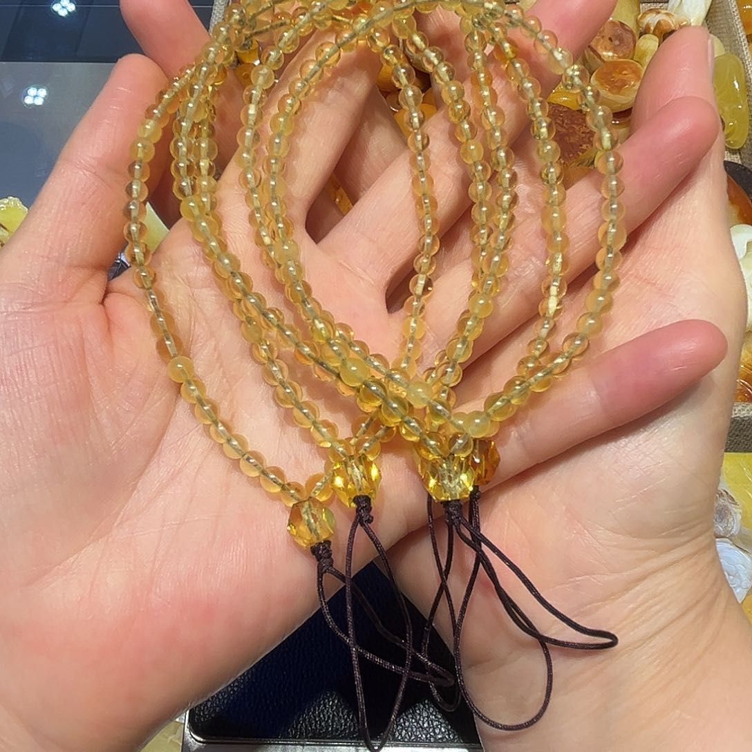 琥珀未镶嵌戒指手机挂多样发其一