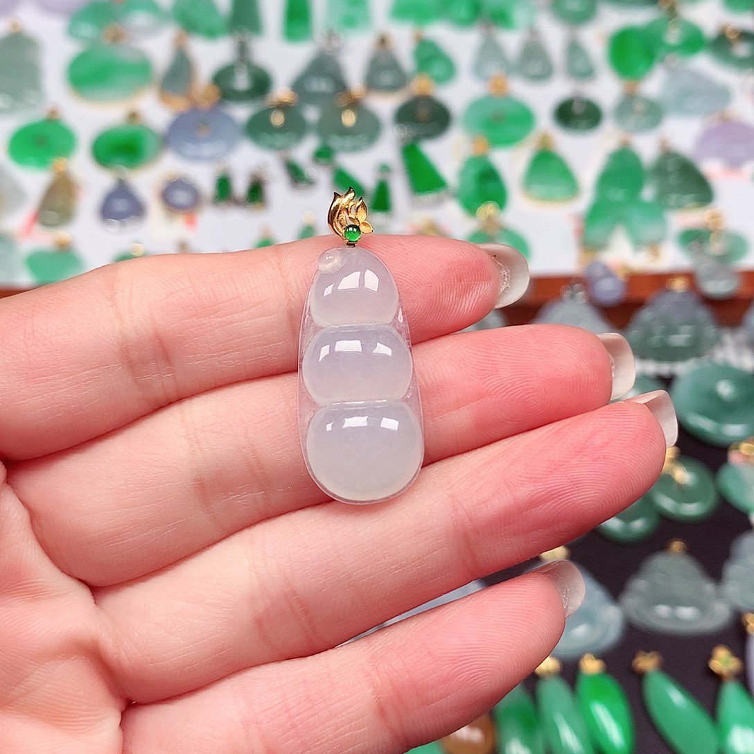 翡翠颈饰18K金镶嵌天然翡翠A货