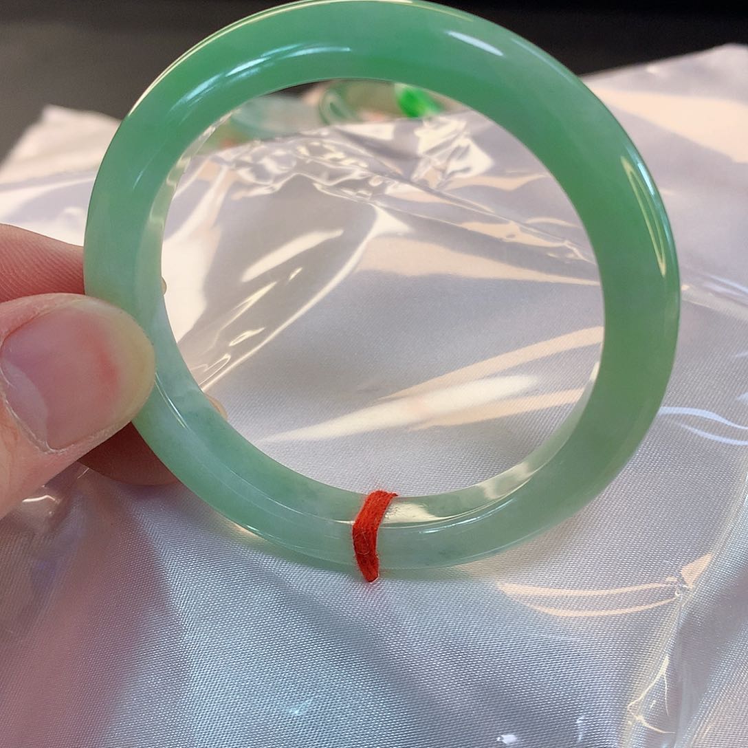 翡翠手镯未镶嵌225天然翡翠A货