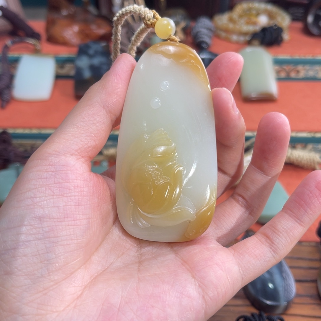 和田玉挂件未镶嵌