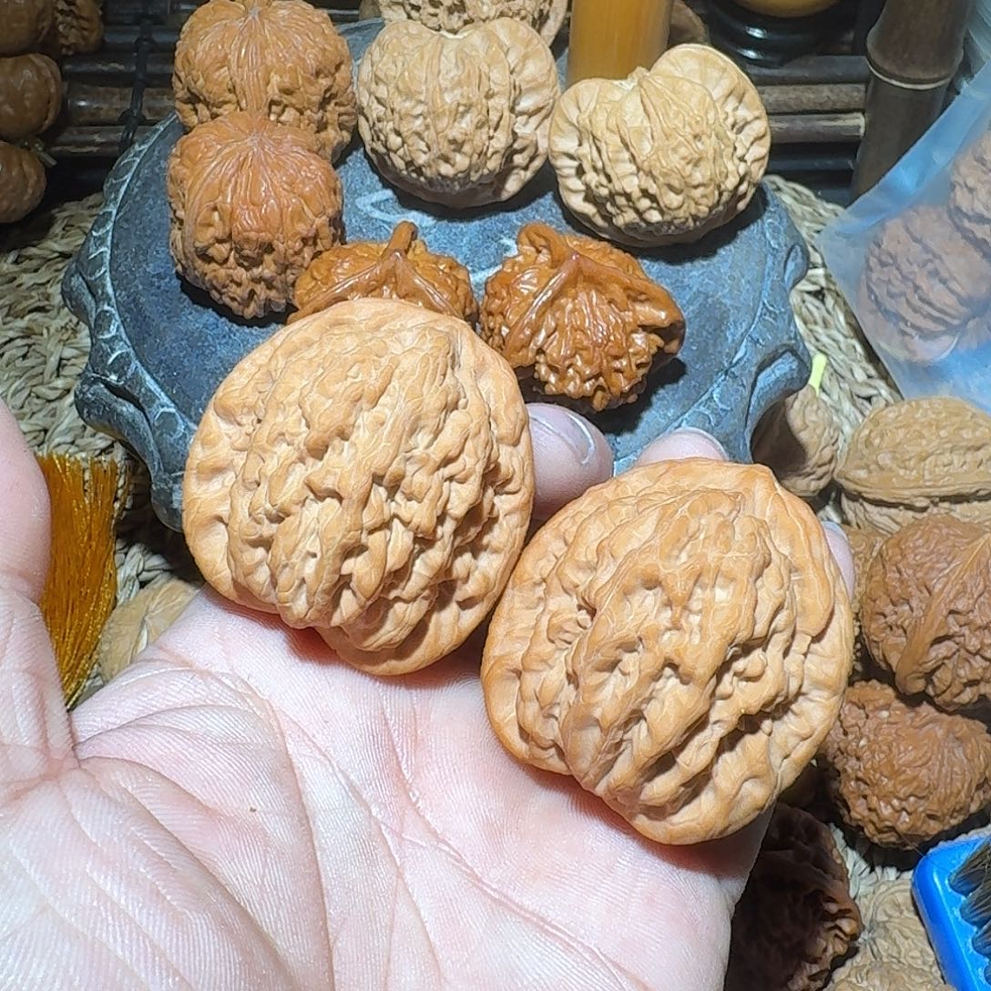 布***佬核桃43尺全品金公子