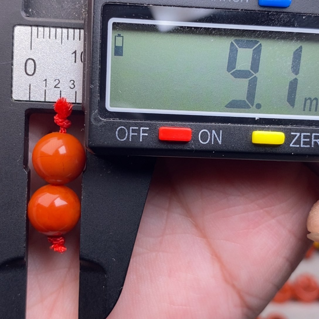 南红玛瑙配饰未镶嵌