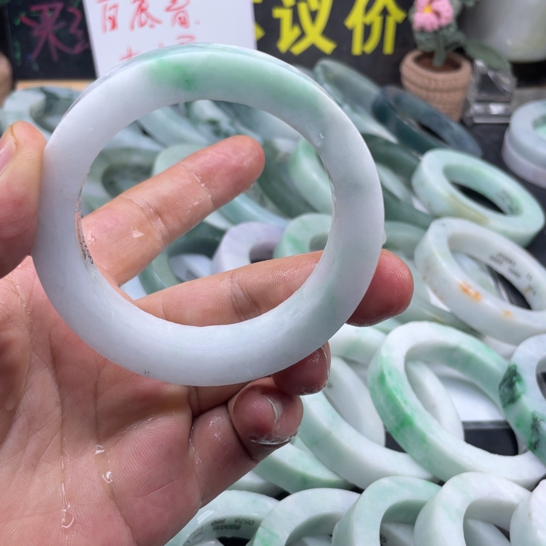 定制翡翠正未镶嵌