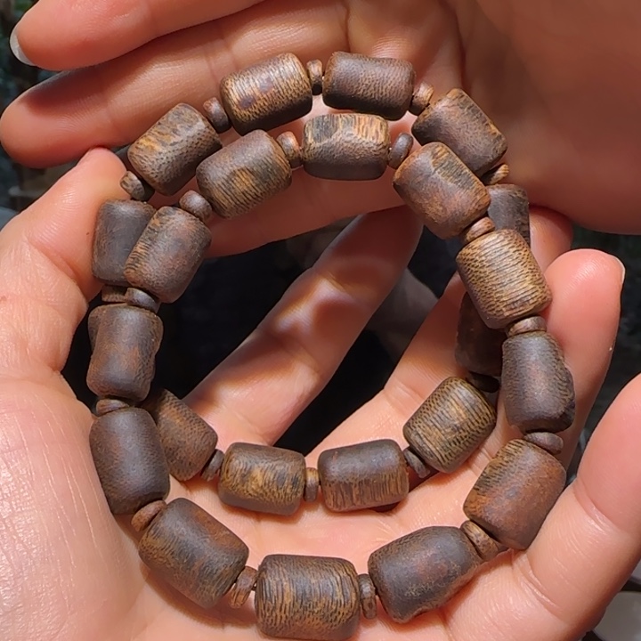 手串沉香蓝香手串12克+多样性发其一