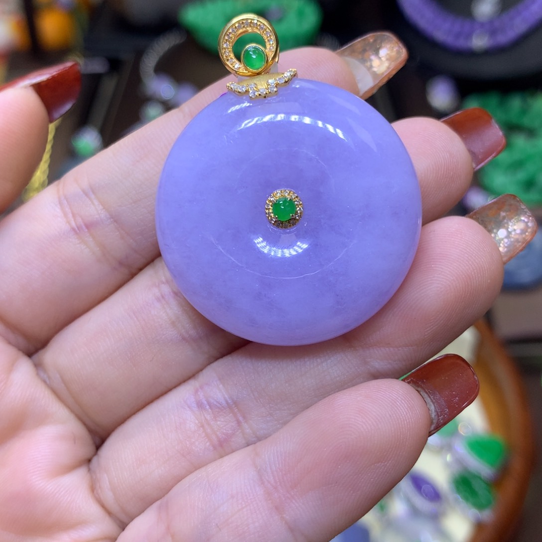 【闪购商品】翡翠颈饰18K金镶嵌小*曾翡翠