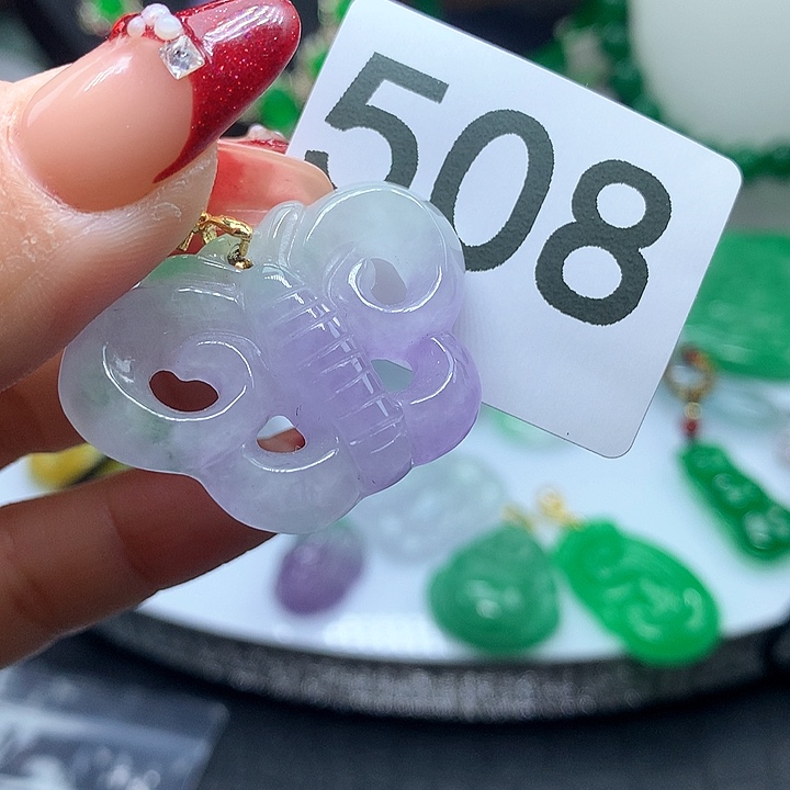 翡翠吊坠(赠链)未镶嵌