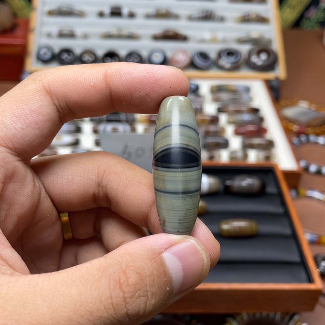 出***0玛瑙/玉髓未镶嵌配饰