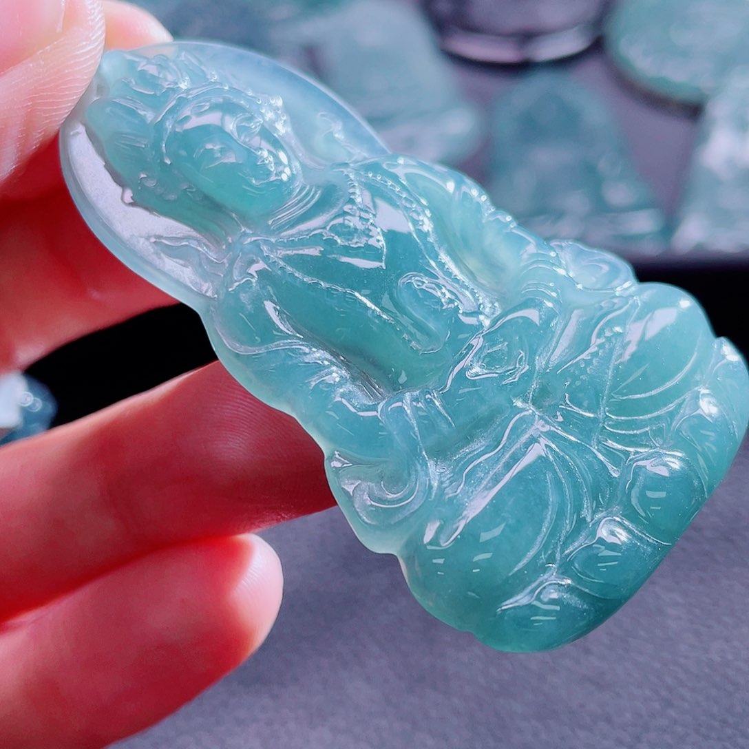 翡翠颈饰未镶嵌824628659