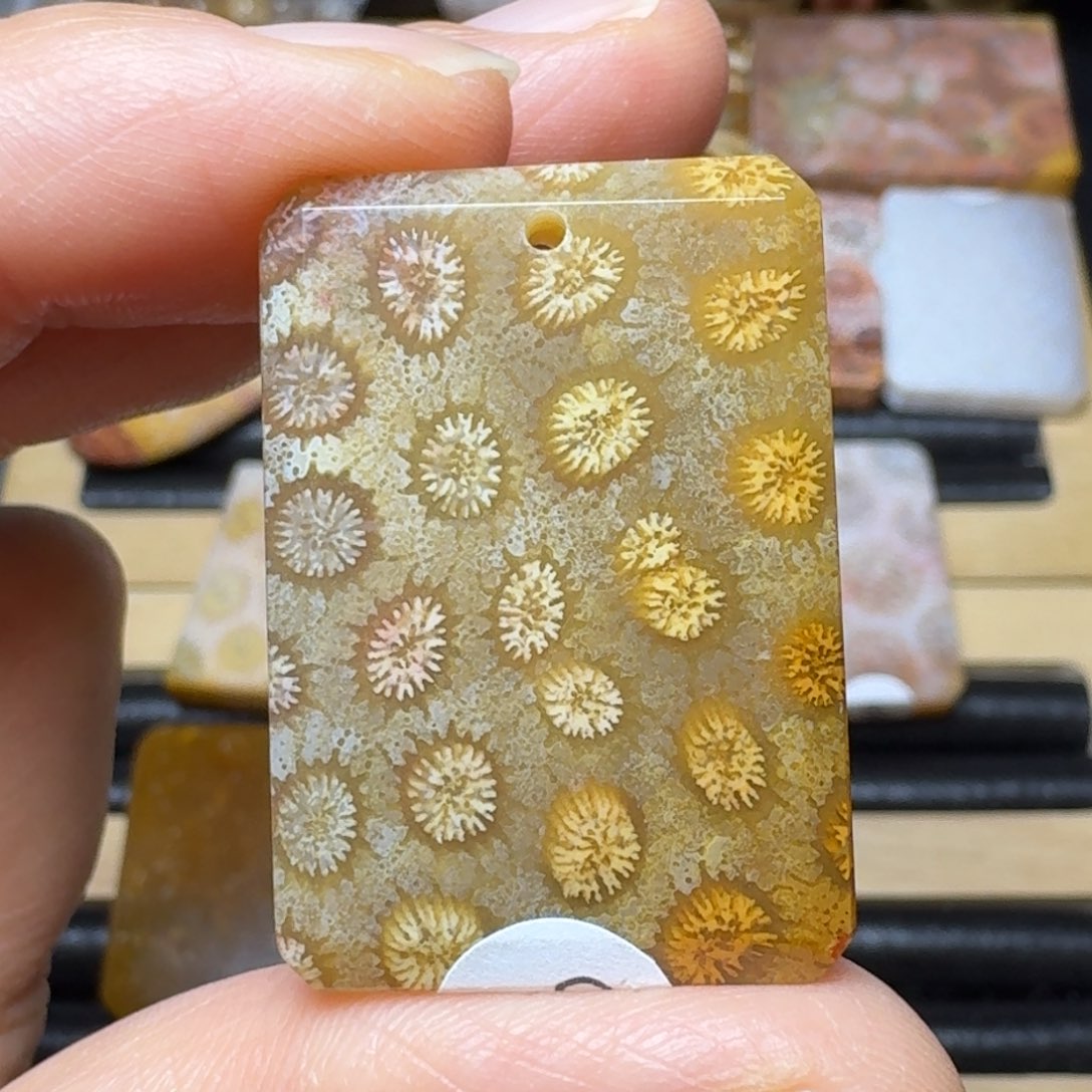 硅化玉冰透立体果冻花未镶嵌