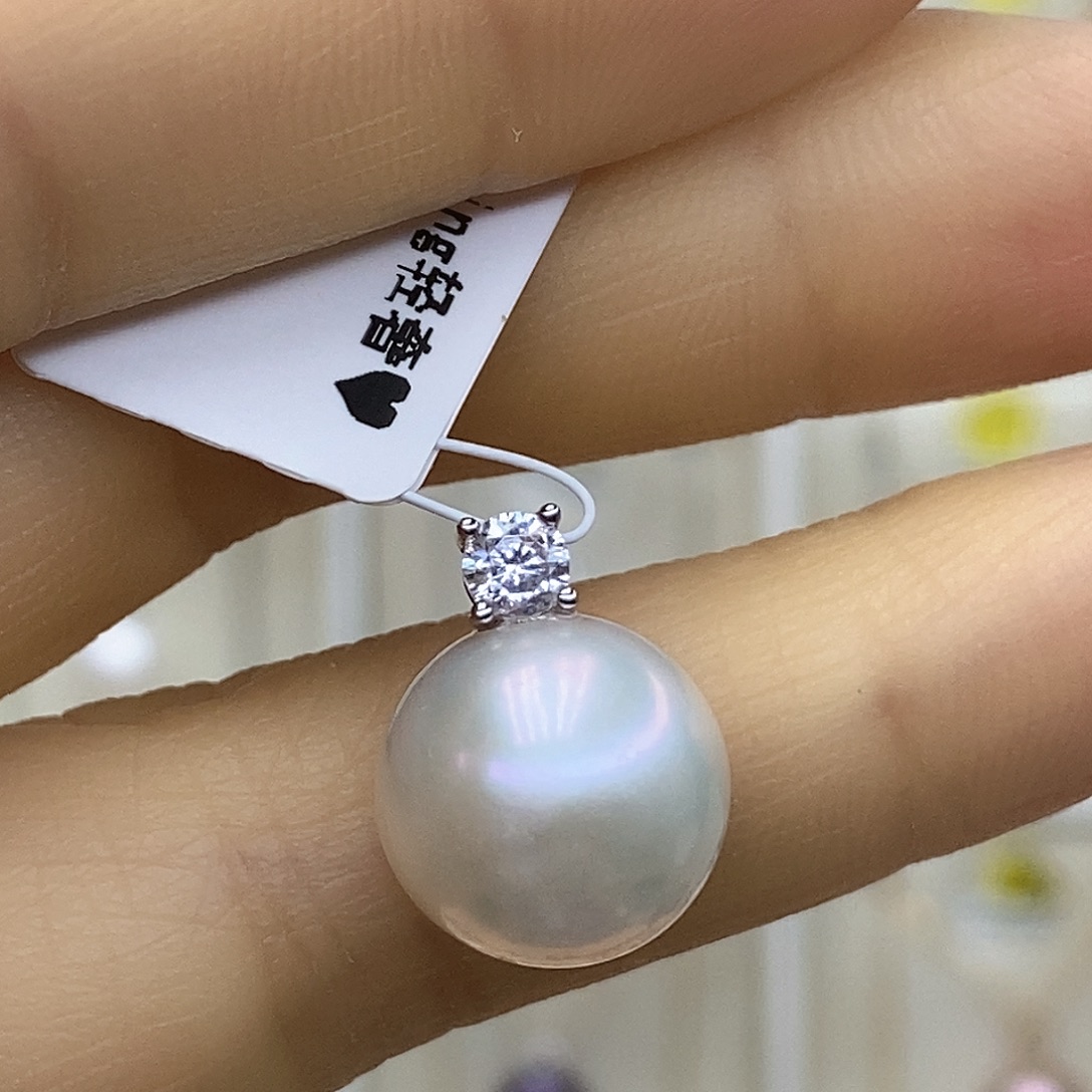 银S925镶嵌吊坠(赠链)淡水珍珠