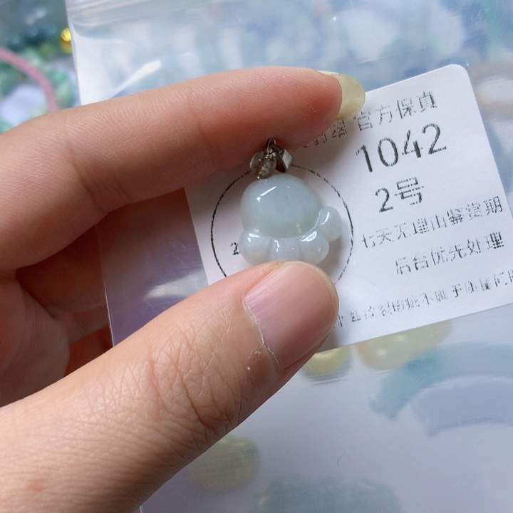 翡翠颈饰未镶嵌翡翠