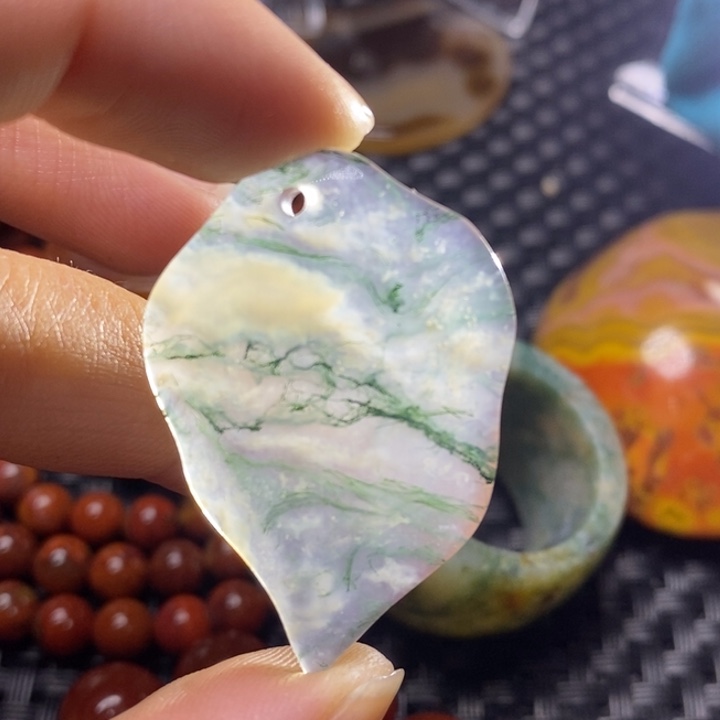 玛瑙/玉髓颈饰未镶嵌