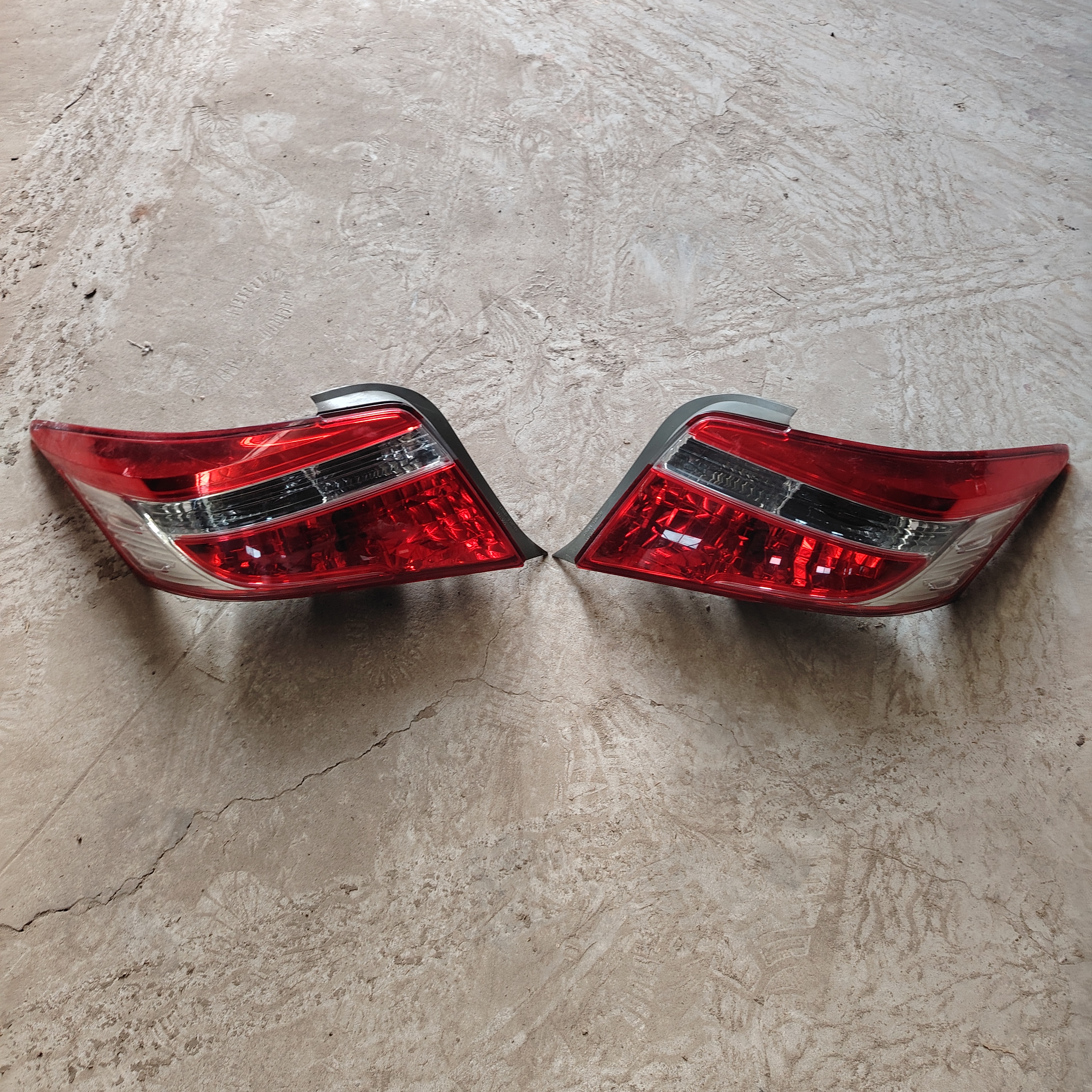 适用14-16款丰田威驰后尾灯刹车灯倒车灯防追尾灯