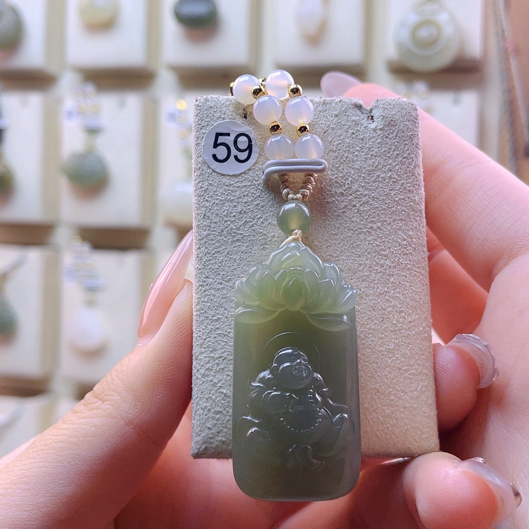 和田玉吊坠(赠链)未镶嵌一****.