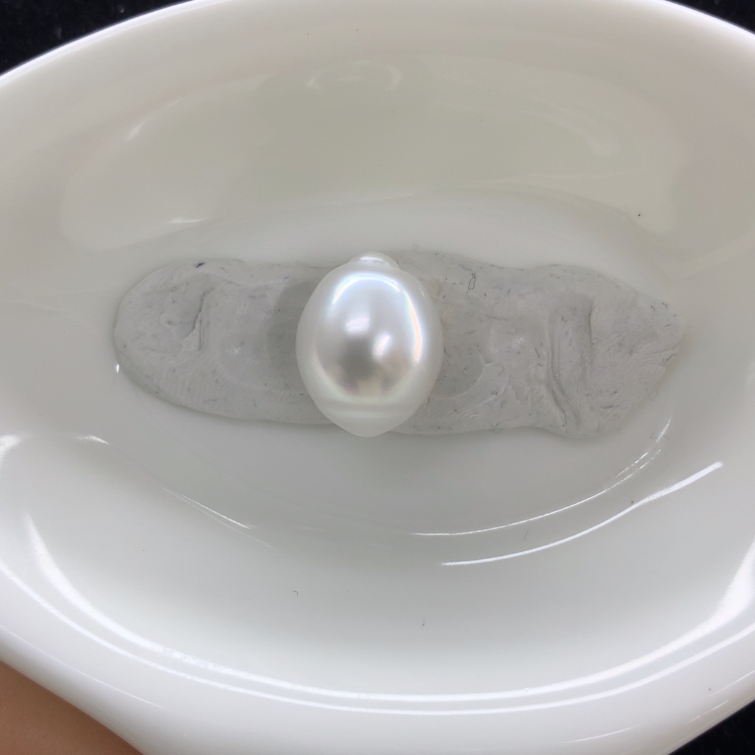 未镶嵌裸珠海水珍珠10-11mm梅