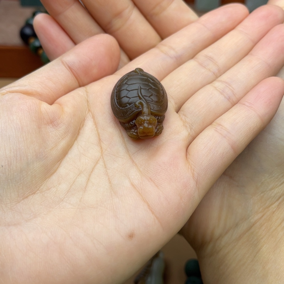 和田玉颈饰未镶嵌大*