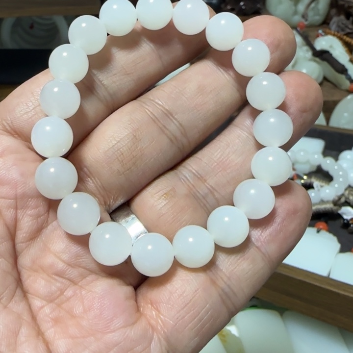 和田玉手链未镶嵌一****y