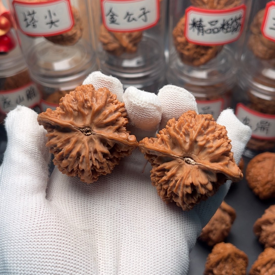 瑙***谷把件文玩核桃47精品满天星