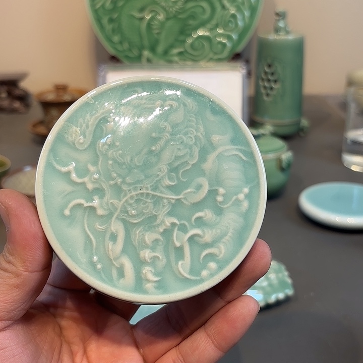 瓷片龙泉青瓷福利青瓷