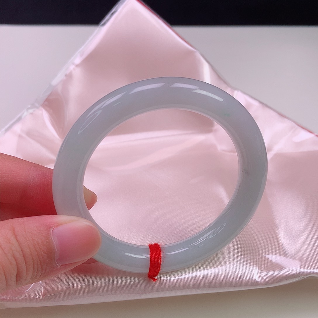 翡翠手镯未镶嵌52圆条