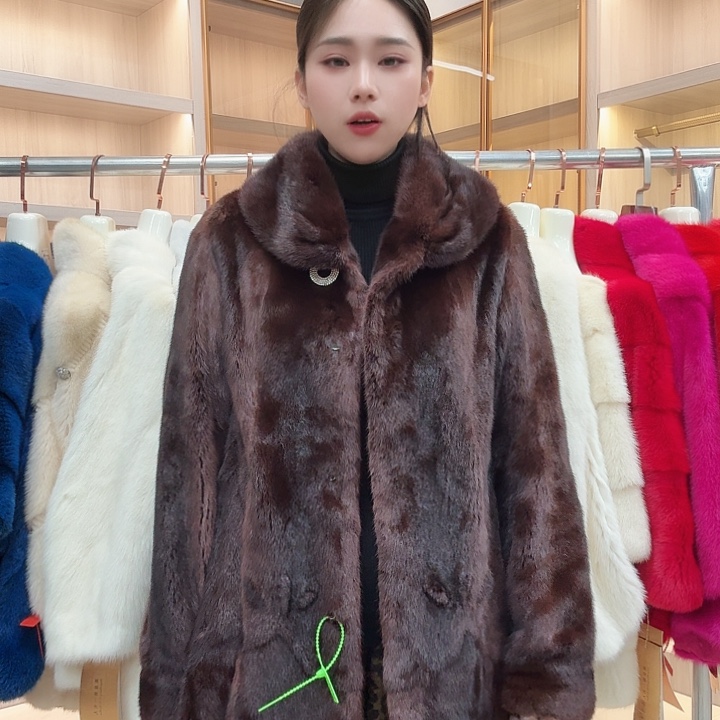 深紫棕翻领中长yh0798