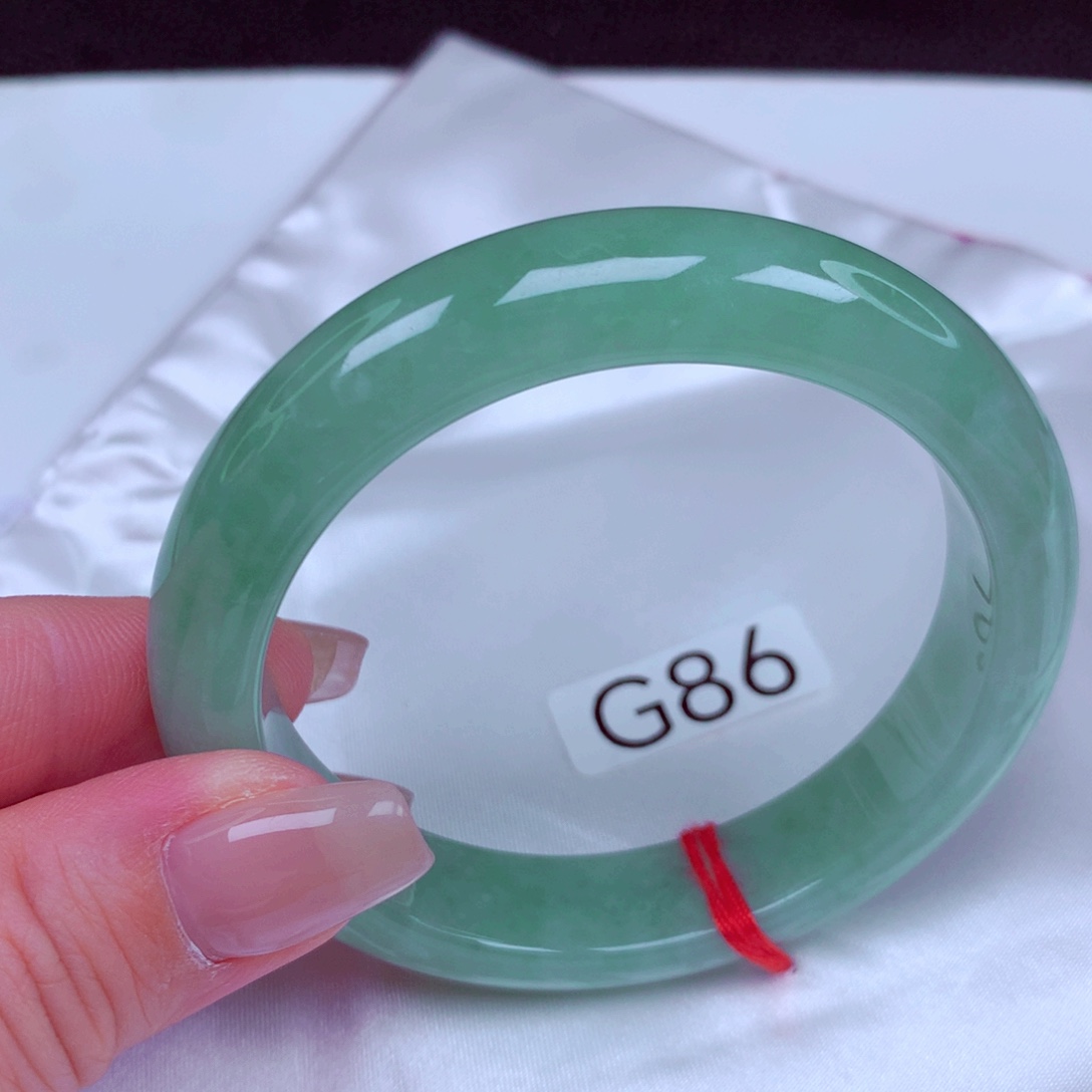 翡翠未镶嵌手镯手镯