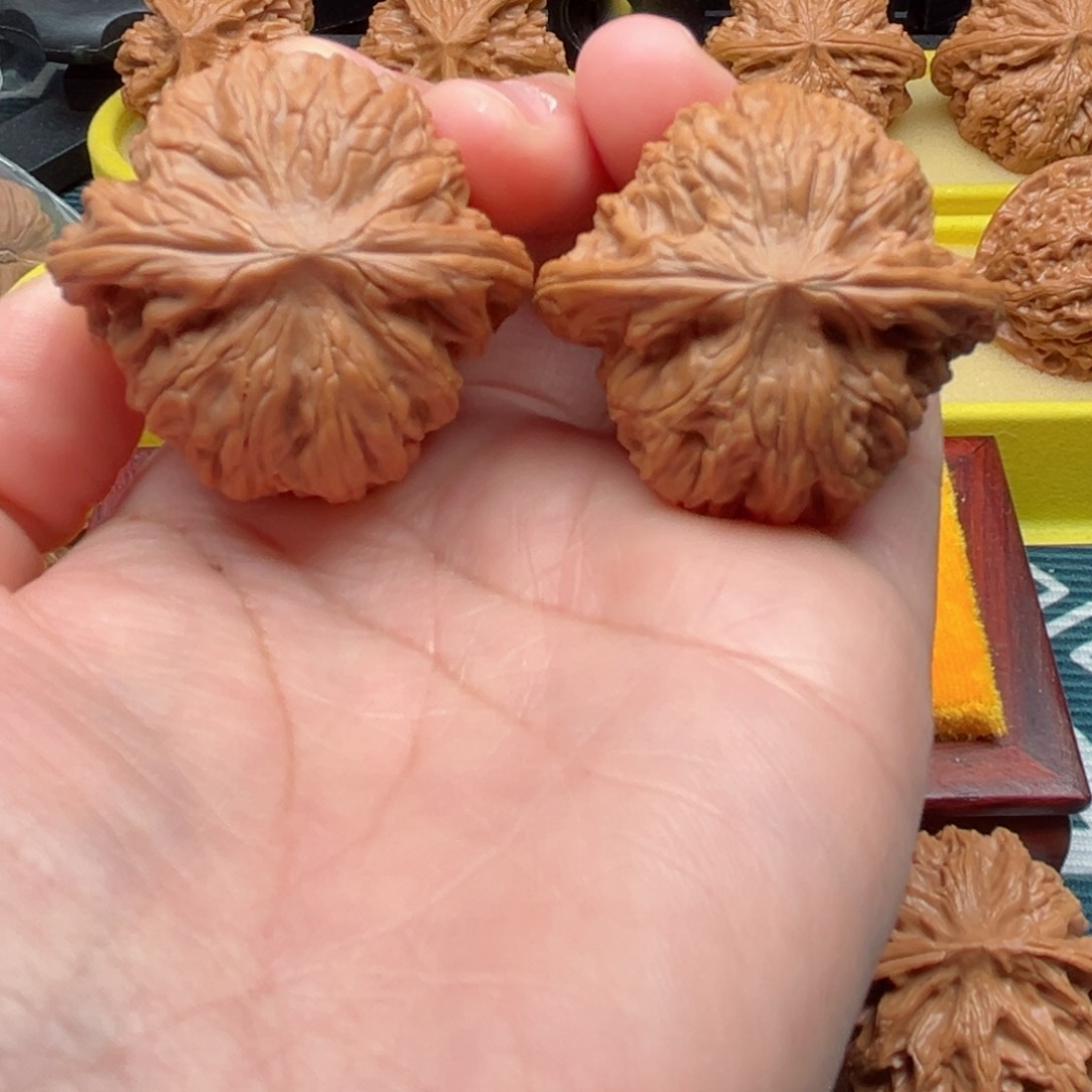 【闪购商品】桃木文玩核桃手把件40磨盘