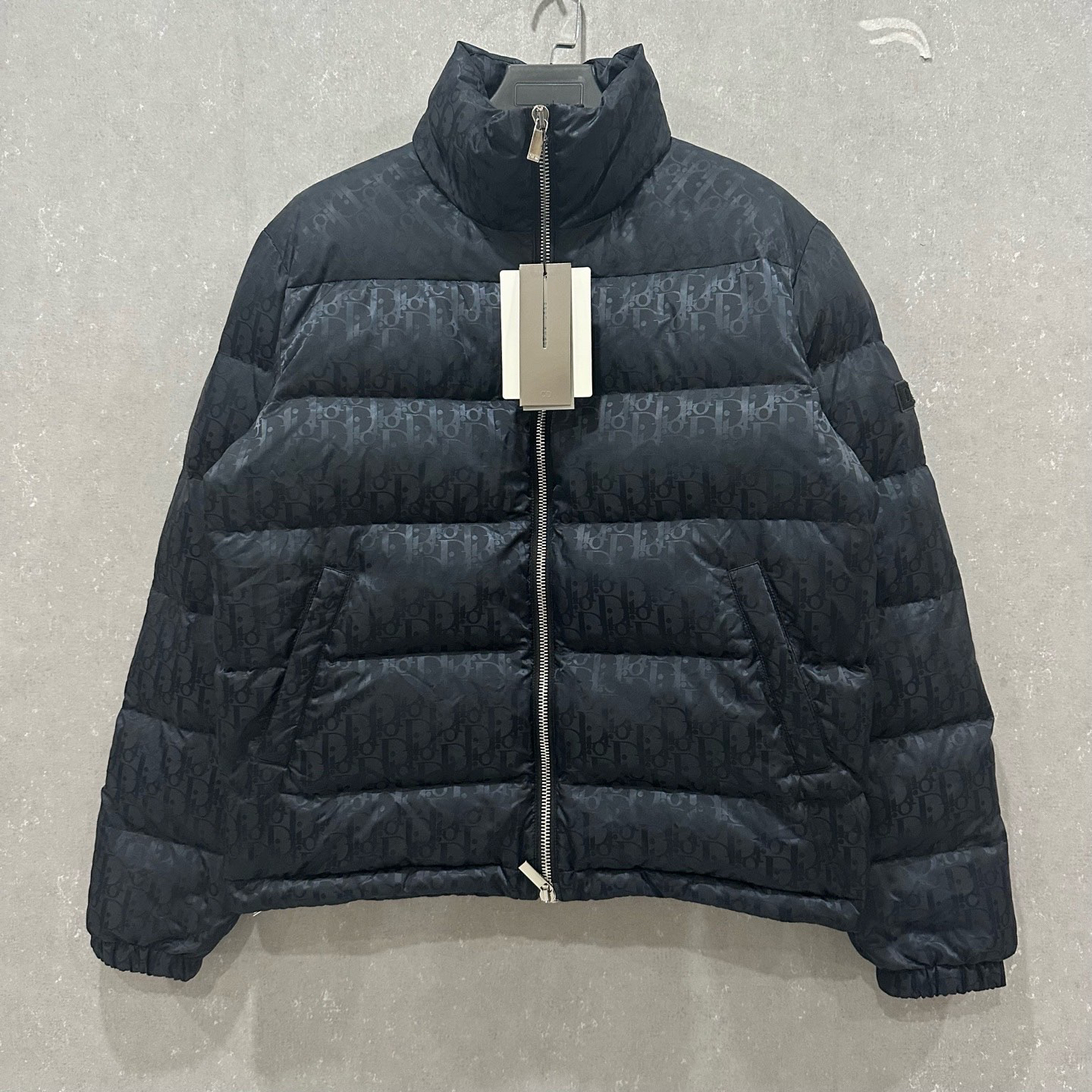 未使用 DIOR/迪奥 logo满印羽绒服外套46码/005761