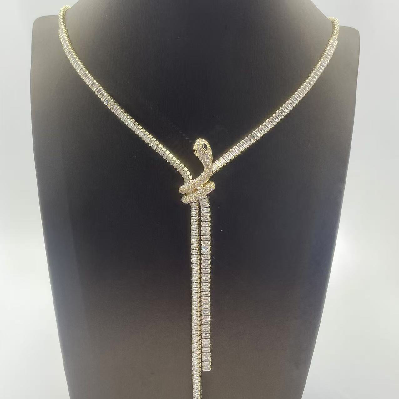 铜合金莫桑石项链 52923轻奢蛇骨链手工气质时尚百搭精致满钻