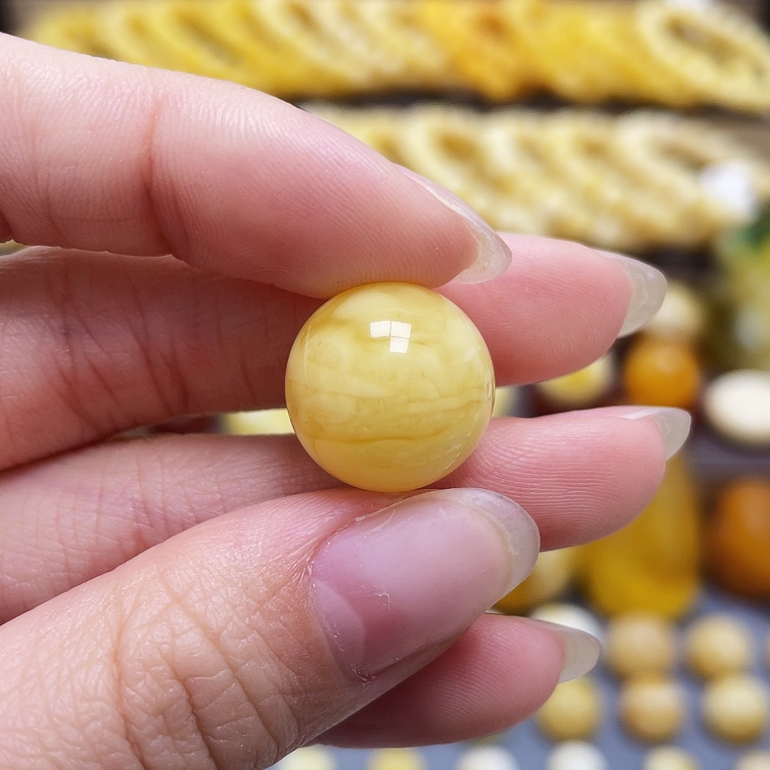 未镶嵌琥珀裸石锦*蜜蜡圆珠15.7mm