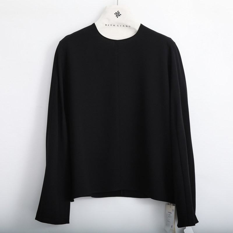 极简风冬季单排扣圆领女短外套上衣女装时尚针织气质8061