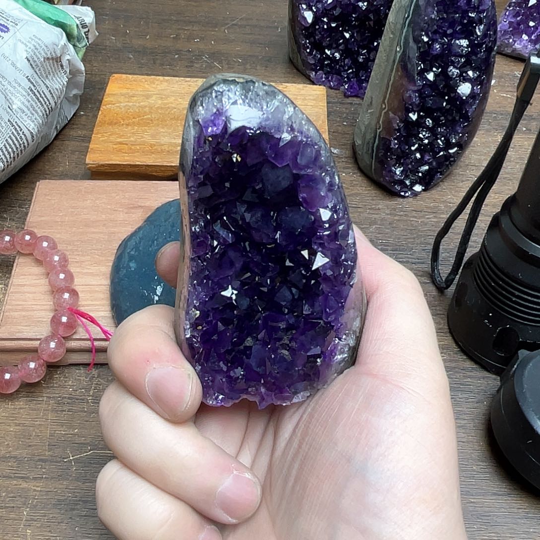 紫晶大型摆件（非配饰）未镶嵌