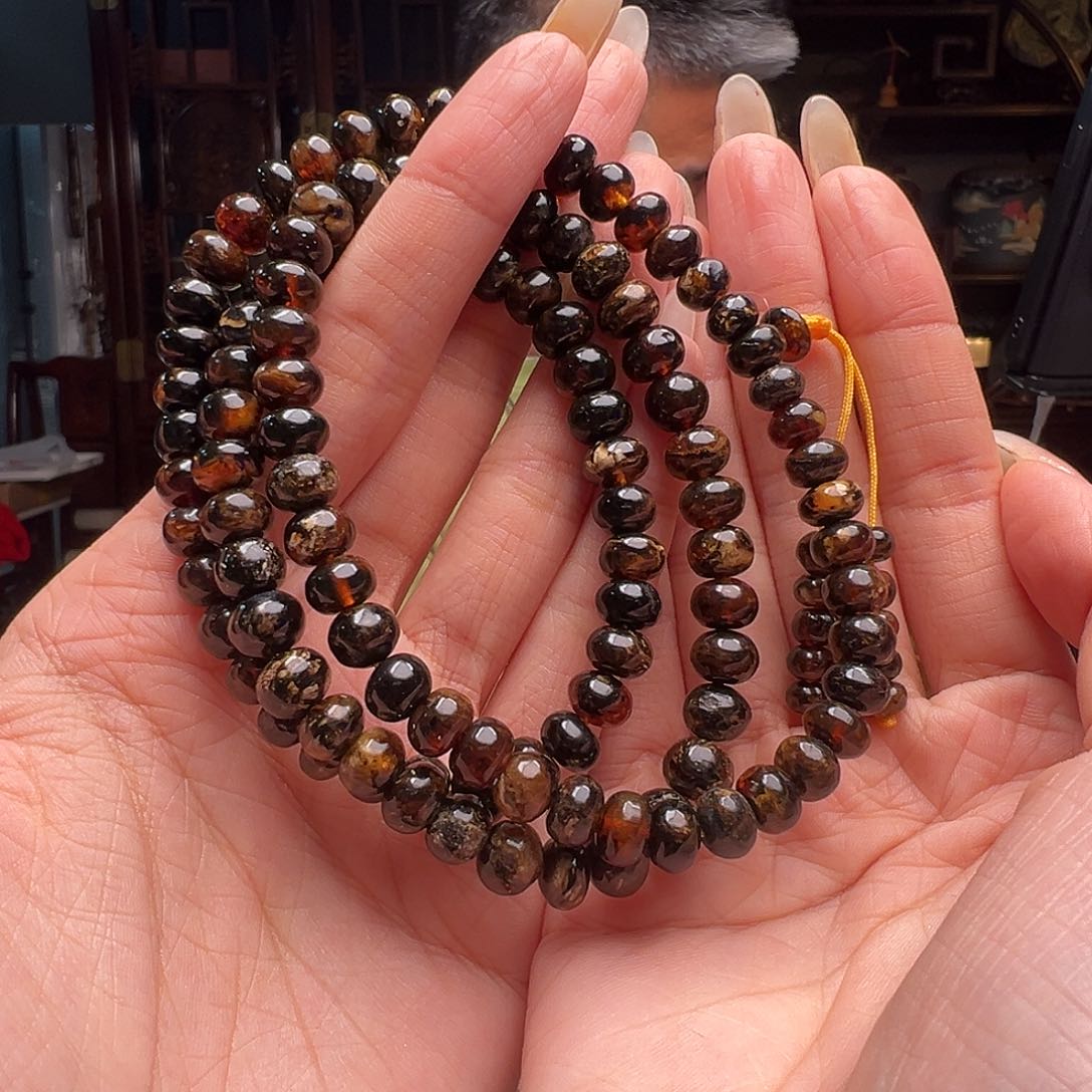 琥珀裸石未镶嵌抚顺琥珀20490。7mm