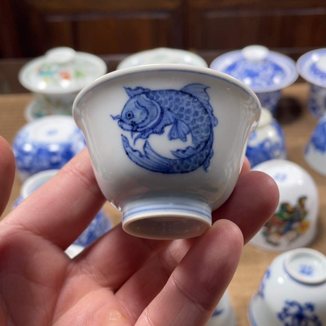 至善雅器团鱼纹小撇口杯