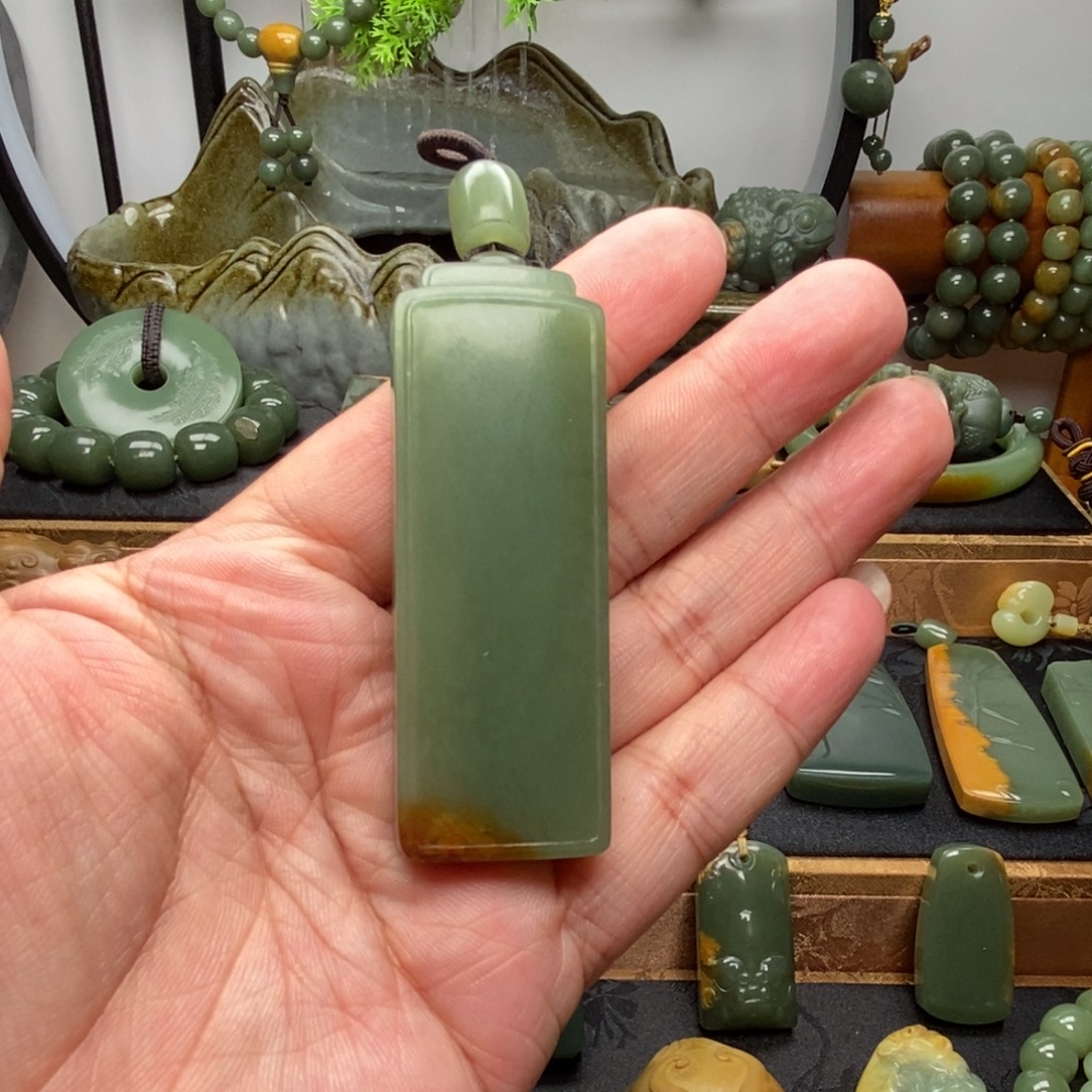 岫岩河磨玉（透闪石质玉）未镶嵌挂件
