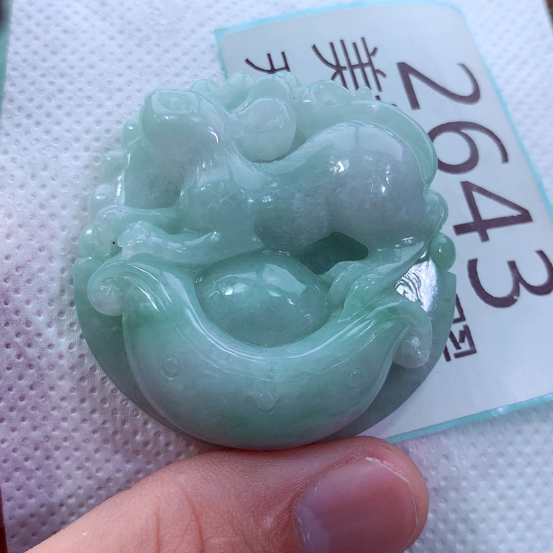 吊坠(不含链)未镶嵌翡翠