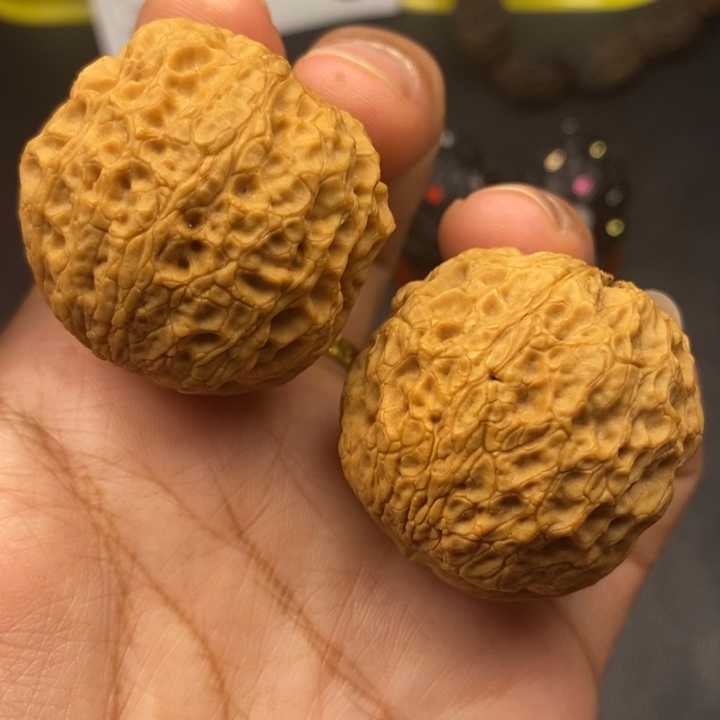 文玩核桃吊坠41尺牡丹绣球