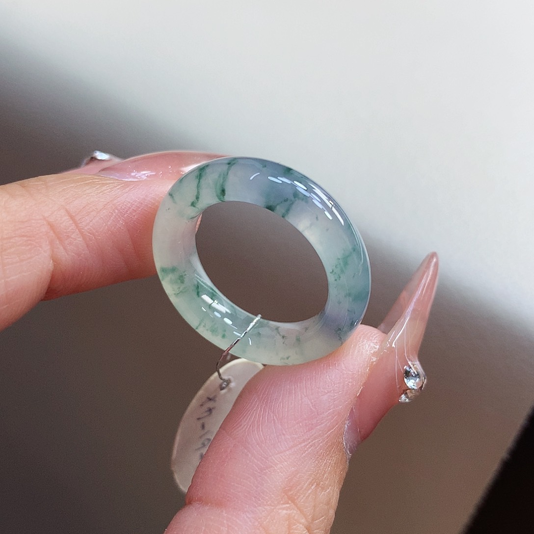 翡翠未镶嵌戒指16号