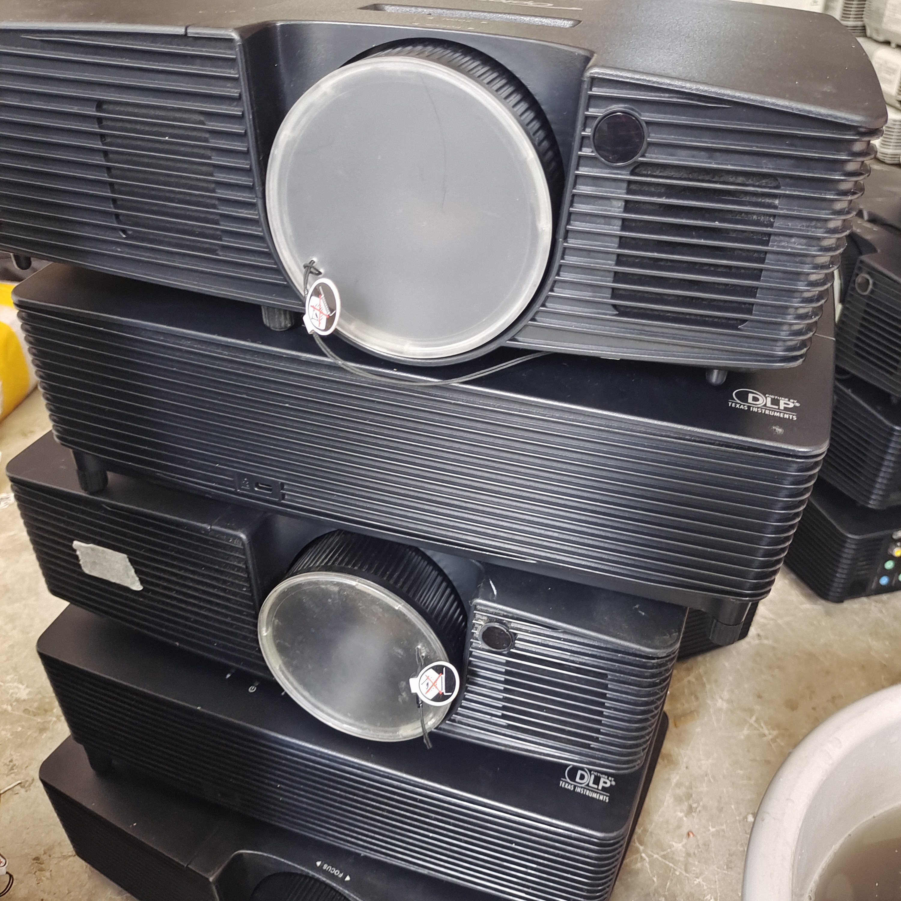 奥图码高清3D影仪家用KTV露营批发