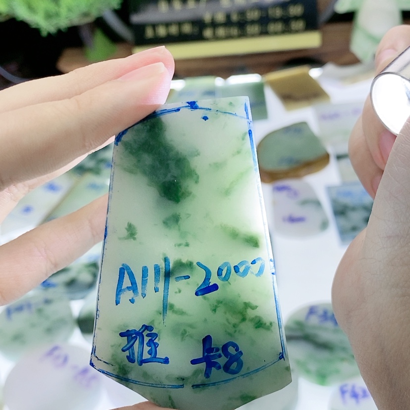 【闪购商品】定制翡翠未镶嵌贵***哥