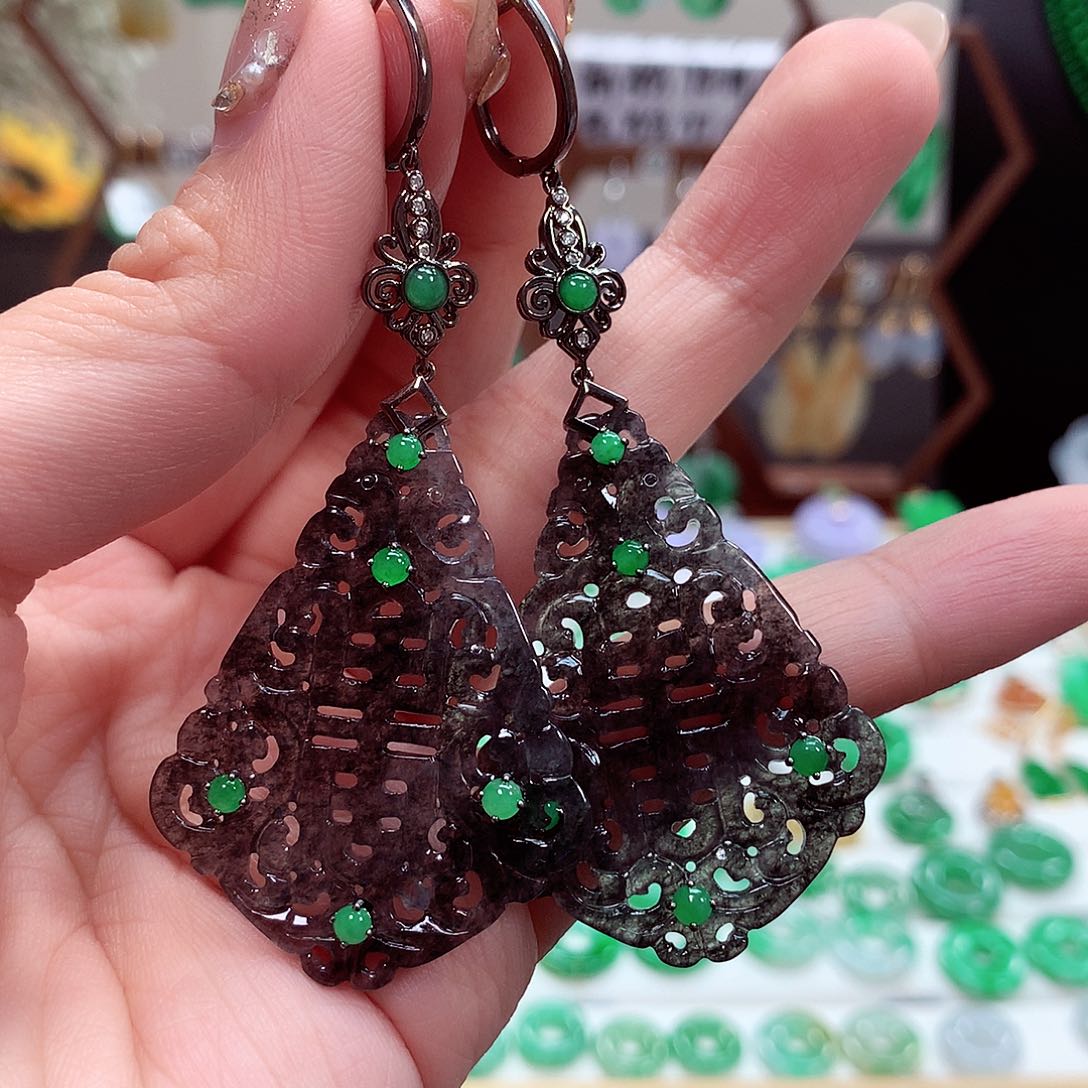 翡翠耳饰18K金镶嵌天然翡翠